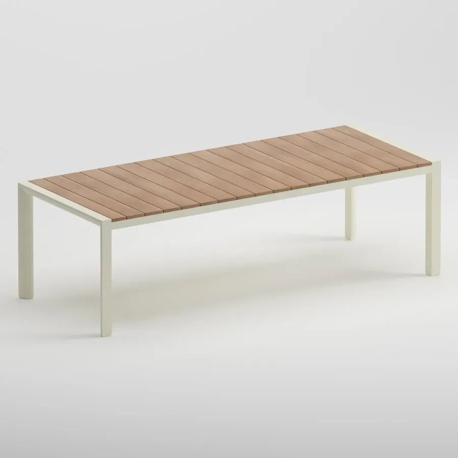 ETNA Iroko Table | Frozen